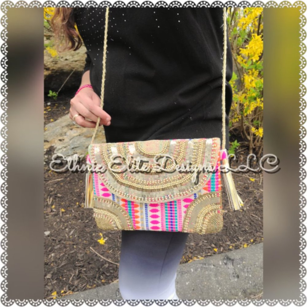 3️⃣2️⃣New boutique Handmade Banjara Jute Bag - Silver And Gold Leather Sling - Picture 4 of 11